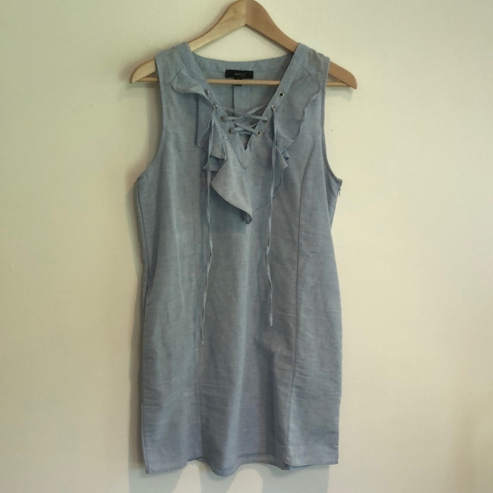 Very J sleeveless dress size medium lace up front, pockets, blue